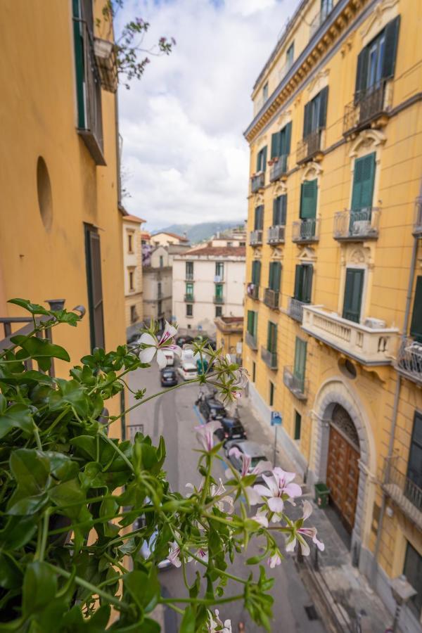 Casa Davorio Bed & Breakfast Salerno Exterior foto